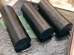 香滑黑芝麻卷-喜喜酒家·纯手工点心·粤菜