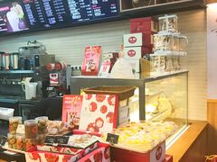-米熊蛋糕店(天虹商场西丽店)