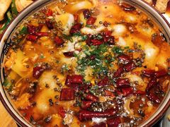 沸腾水煮鱼-十三式重庆江湖菜(金茂览秀城店)