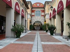 -佛罗伦萨小镇广佛名品奥特莱斯(疏港路店)