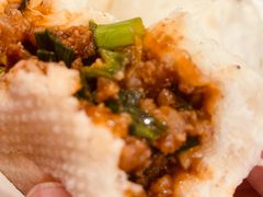 -李与白包子铺(桐梓林店)