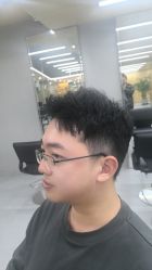 -十六番发型师事务所