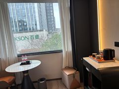 -朵兰达V酒店(成都春熙路太古里国金中心店)