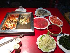 特色鲜鸭血-二荆条·蜀鲜汇城市森林火锅