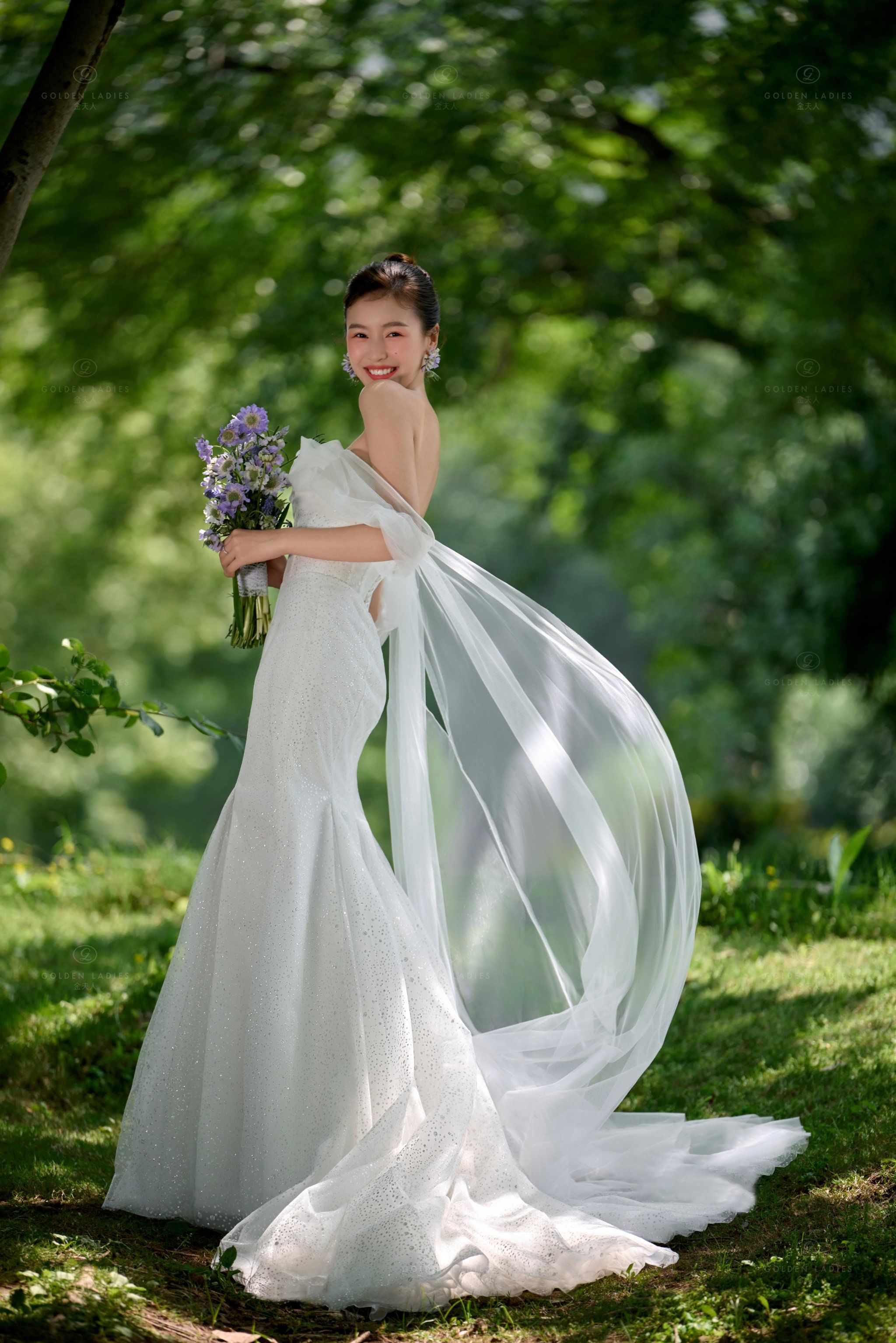 我猜你一定会喜欢清新的森系婚纱照