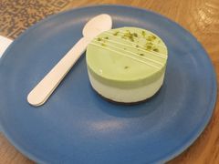 开心果芝士慕斯蛋糕-KPRO 帕尼尼·沙拉·缤纷拼盘(万象城店)