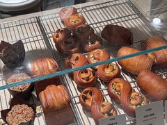 -VERIE BAKEHOUSE