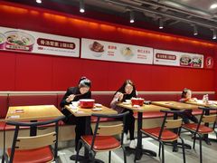 大堂-喜家德虾仁水饺(百盛优客店)
