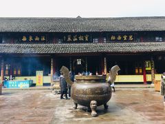 -峨眉山报国寺