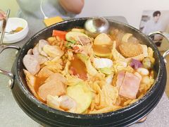 -豚妈妈汤饭·部队锅(南京东路店)