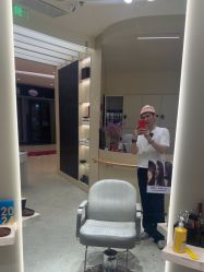 -Mentor Hair Salon