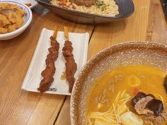 金汤肥牛金针菇米线-蒙自源过桥米线(红谷滩万达店)