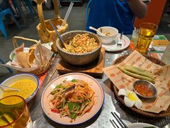 -小小集渔·泰式大排档(太古里香槟店)