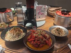 -巴厘龙虾·榜首油焖大虾(音乐学院·沿江酒馆店)