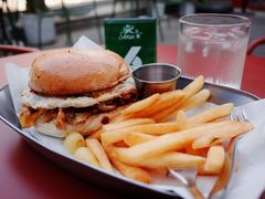 -Catch Bagel(芳草地店)