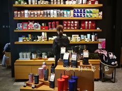 零售区-星巴克臻选(深圳罗湖万象城店)