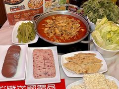-彭记铁锅肥肠(东四总店)