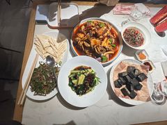 -杨氏青龙虾·吃蟹季(金盛路总店)