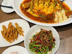 -大中华酒楼·主席武昌鱼·武汉美食地标(江汉路步行街店)