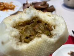 烤酸菜包子-凯鸽酒楼(操场城店)