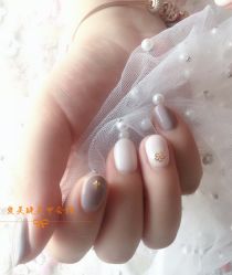 -爱美睫美甲会馆