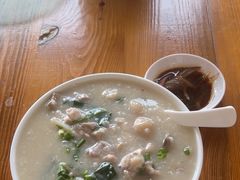 -洲心明记烧肉大粥(总店)