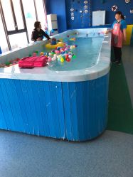 -海豚湾婴儿游泳(塘沽店)