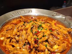 -胖哥俩肉蟹煲(长沙高铁吾悦广场店)