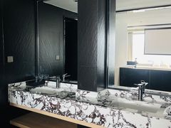 -Yolo私汤温泉设计师酒店(重庆南滨路店)