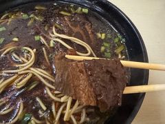 -小龙大肉面馆