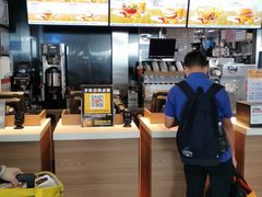 -麦当劳(深圳北站高铁店)