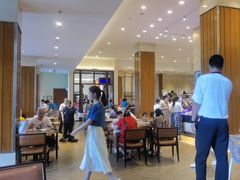 -亚龙湾希尔顿自助餐厅·海鲜·烧烤·沙滩BBQ·现场乐队