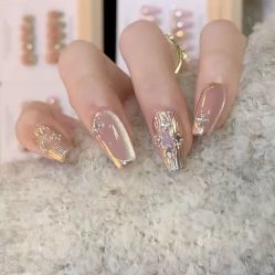 -悦指间美甲美睫