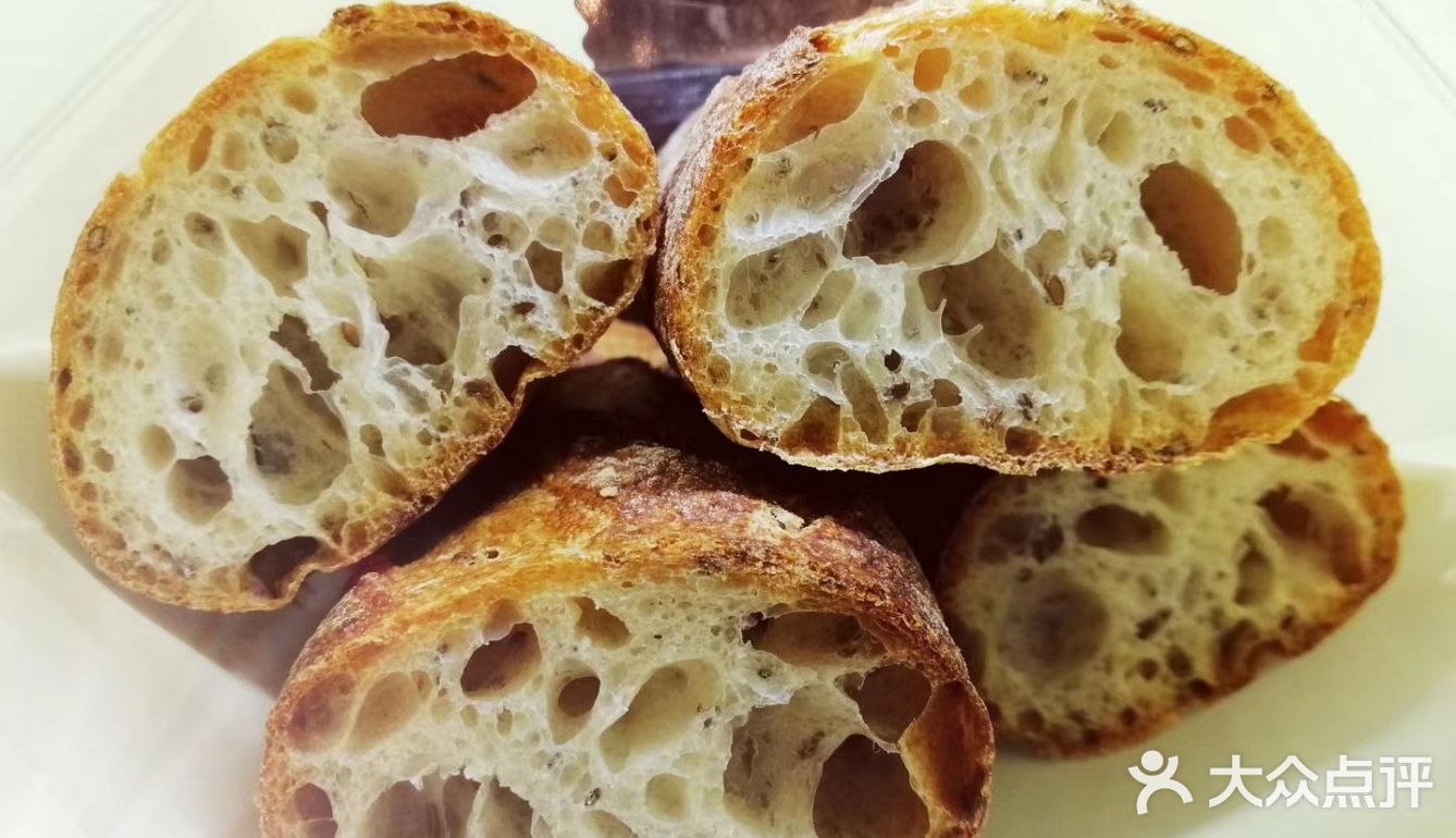 涨知识啦~硬欧和吐司最佳储存方式是冷冻呢!