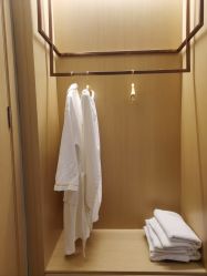 -香港倾城国际·美容美体中心