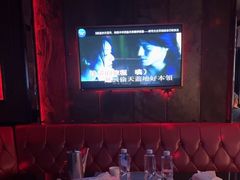 -依呀呀ktv烧烤小串(中山西路店)
