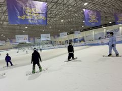 -乔波室内滑雪场