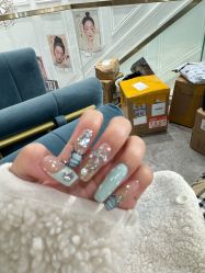 -U+nail优加专业美甲美睫