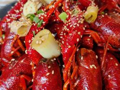 -肥肥虾庄·金牌油焖大虾(汉口城市广场店)