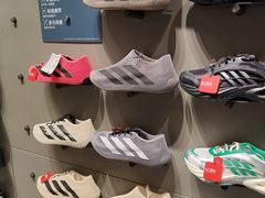 -adidas(正佳广场店)