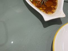 -梓檚中餐厅湖北菜小龙虾武昌鱼排骨藕汤(黄鹤楼店)