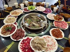 -周老三跷脚牛肉·全牛火锅(非遗传承店)