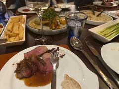 -卡佩罗意大利餐厅及酒吧Al Cappello Trattoria