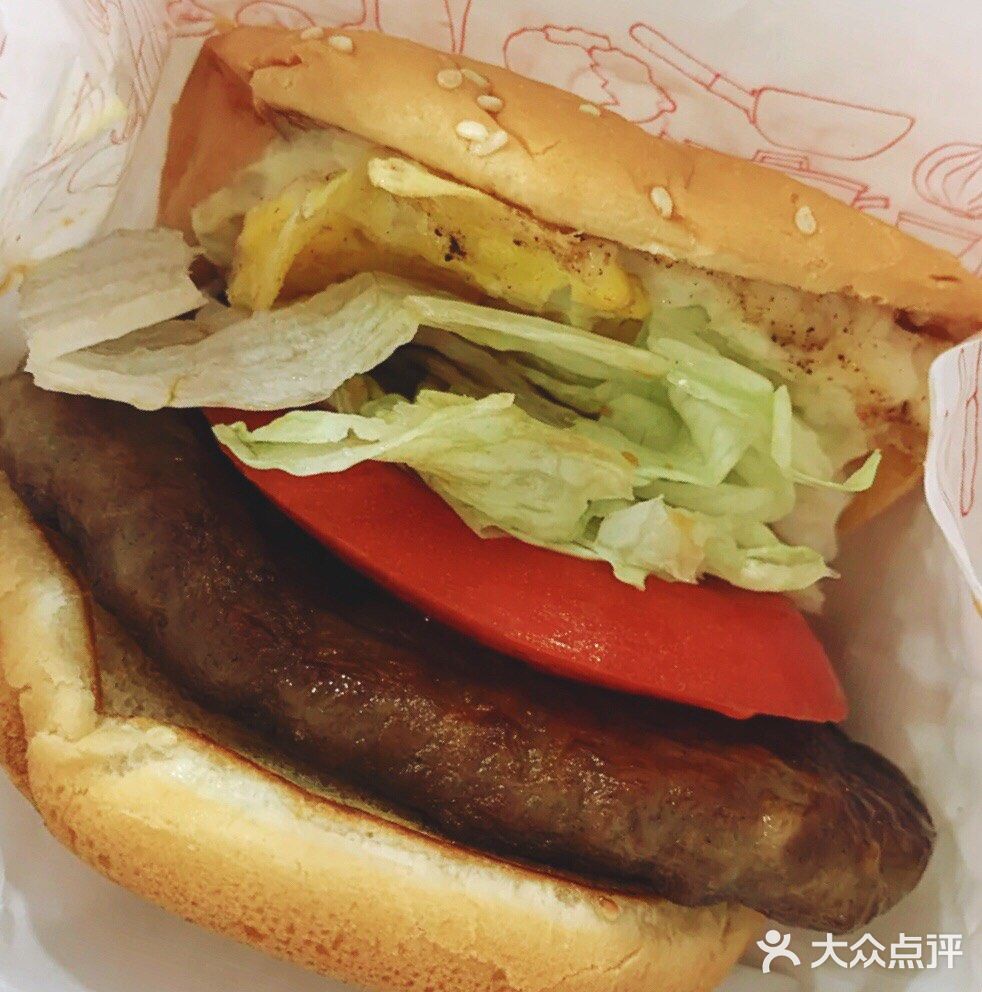 想吃摩斯汉堡,摩斯和牛堡,于是搜了这家西式快餐店