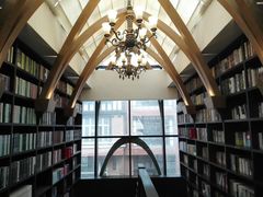 -钟书阁(松江泰晤士小镇店)