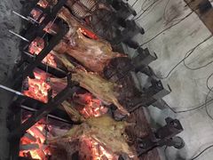 -赵二娃烤全羊