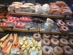 -巴黎贝甜(大宁国际商业广场店)