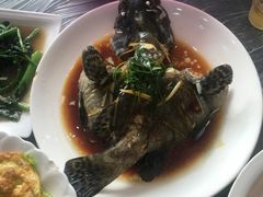 -覃记海鲜美食餐厅