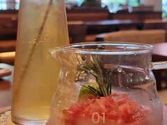鲜莓果青柠气泡-一沙一城·岩烤牛扒(深圳首店)