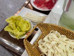 -七欣天香辣蟹火锅(闵行浦江欢乐颂店)